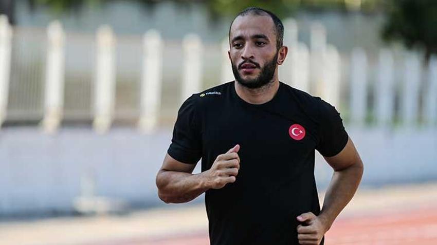 Olimpiyatlara Adana'da hazırlanıyor: Kayhan Özer, Paris 2024'te final koşmak istiyor