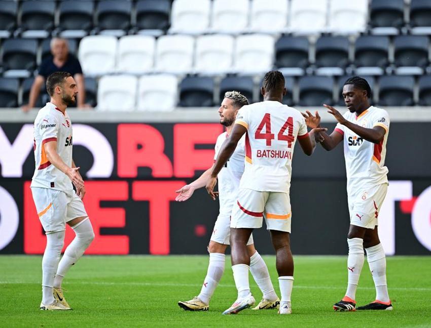 Galatasaray, Trencin'e gol oldu yağdı! Heyecan D-Smart'ta yaşandı