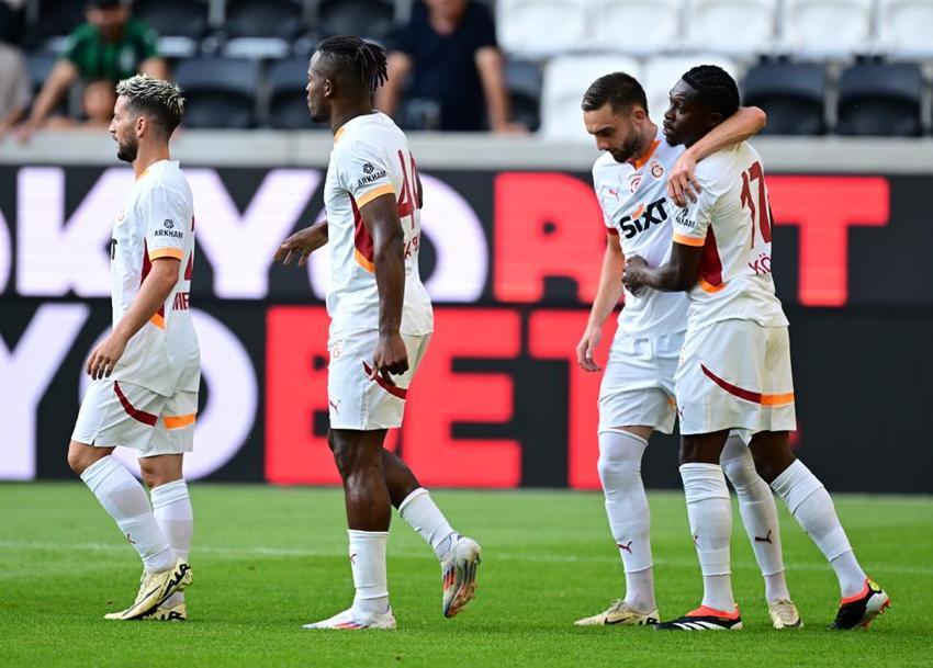 Galatasaray, Trencin'e gol oldu yağdı! Heyecan D-Smart'ta yaşandı