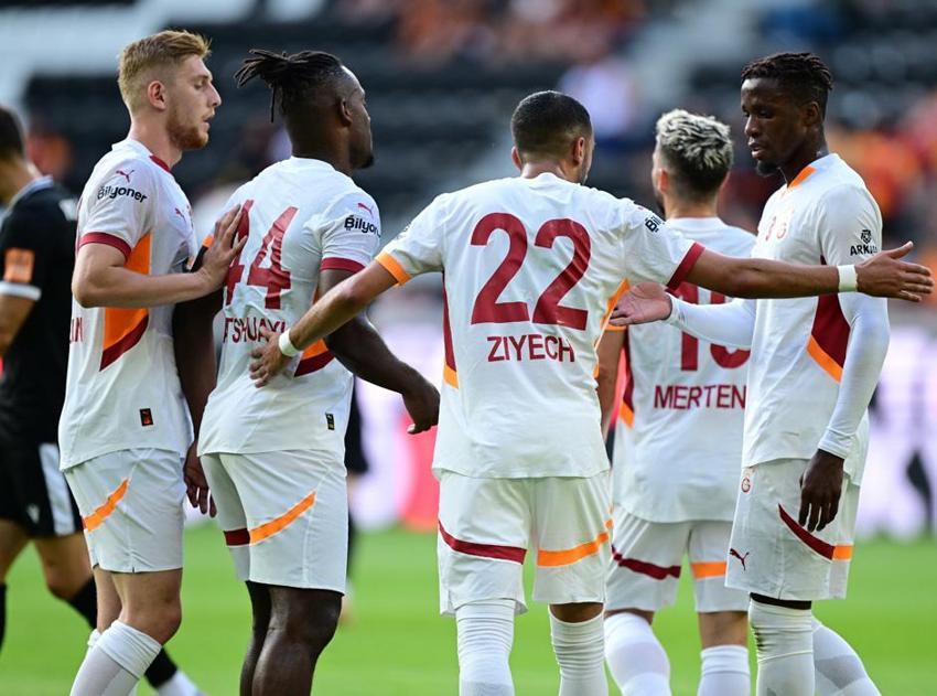 Galatasaray, Trencin'e gol oldu yağdı! Heyecan D-Smart'ta yaşandı