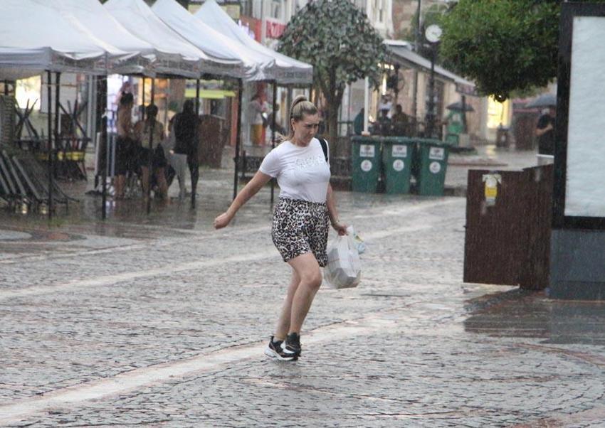 Son hava durumu raporunu Meteoroloji açıkladı! Hafta sonu havalar nasıl olacak?