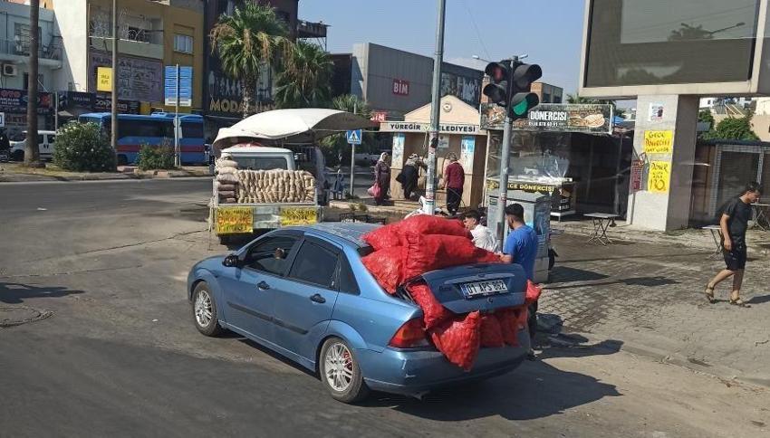 Adana'da salçalık biberin kilo fiyatı belli oldu! Biberi kaça aldınız sezonu açıldı: Adana annelerinin milli görevi salçalık biber temizleme başladı