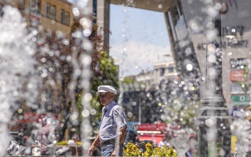Meteorooji son hava durumu raprounu açıkladı! Batıda çöl sıcakları doğuda gök gürültülü sağanak yağışlar