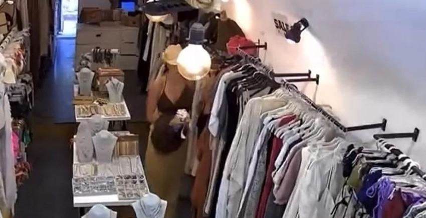 Çeşme'de hırsızlık yapan turist, iş yeri sahibine mail atıp özür diledi | Hırsızlık anları kamerada