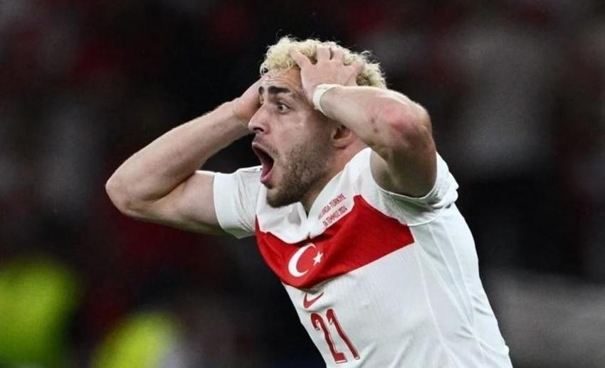 Barış Alper Yılmaz tatilde değil İngiltere'de! Galatasaray'da transfer yerine şampiyon kadro bozuluyor: Eksiklere sağ beke bir de kanat forvet eklendi!