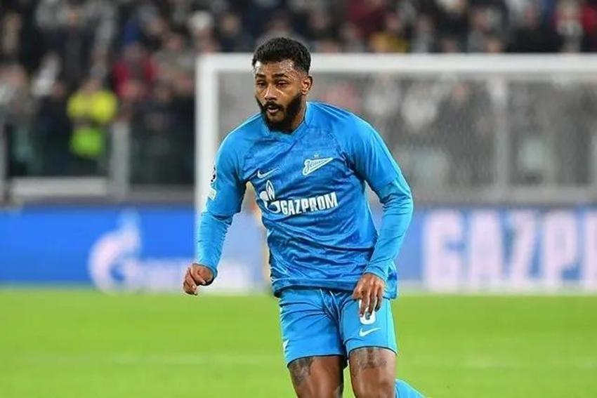 Barış Alper Yılmaz tatilde değil İngiltere'de! Galatasaray'da transfer yerine şampiyon kadro bozuluyor: Eksiklere sağ beke bir de kanat forvet eklendi!