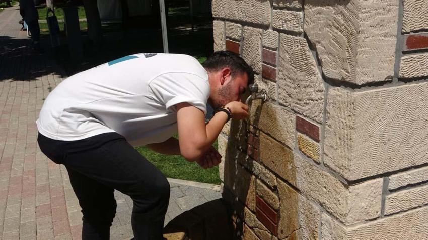 Adana'da Temmuz ayında dolu sürprizi! Her yer beyaza büründü, 14 il için sarı alarm verildi