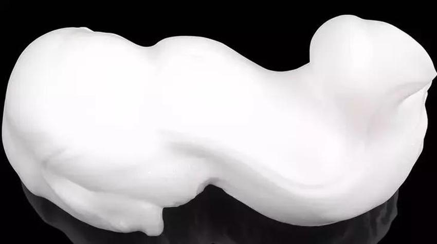 Ev temizliğinde tıraş köpüğü kullanırsanız ne olur? Döktüğünüz yeri ışıl ışıl yapıyor