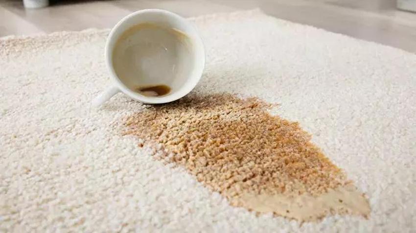 Ev temizliğinde tıraş köpüğü kullanırsanız ne olur? Döktüğünüz yeri ışıl ışıl yapıyor