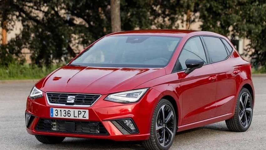 Seat beklenen modelinde fiyatı yarıya düşürdü; Başka marka bunu yapmaz