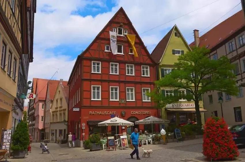 Bu kasabada tüm binalar elmas ile kaplı! Halk yeni keşfetti: Bilim insanları teorilerini doğruladılar