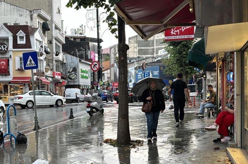 Son meteoroloji raporu yayınlandı 15 şehir için kuvvetli sağanak yağış uyarısı yapıldı