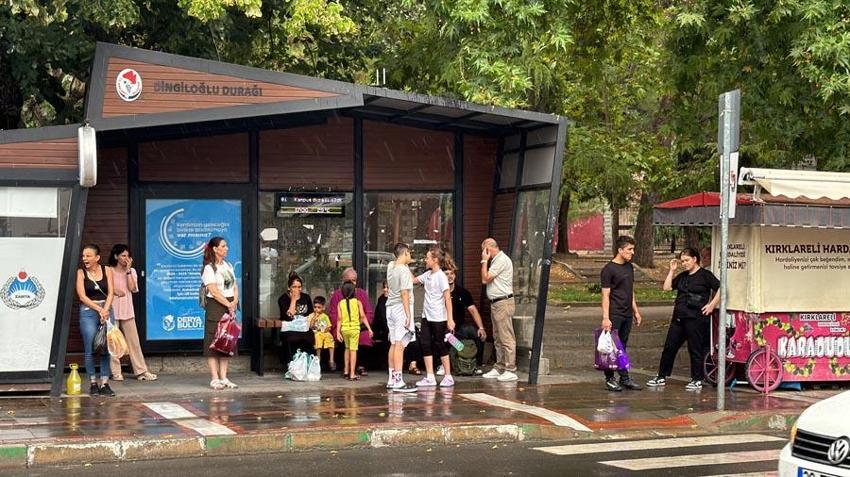 Son meteoroloji raporu yayınlandı 15 şehir için kuvvetli sağanak yağış uyarısı yapıldı