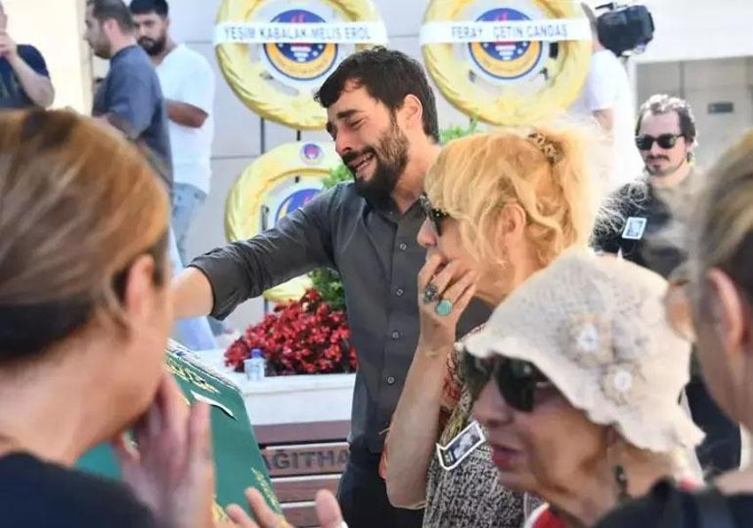 Ebru Şahin’in cenazeye katılmaması tepki çekmişti! Neden katılmadığı ortaya çıktı
