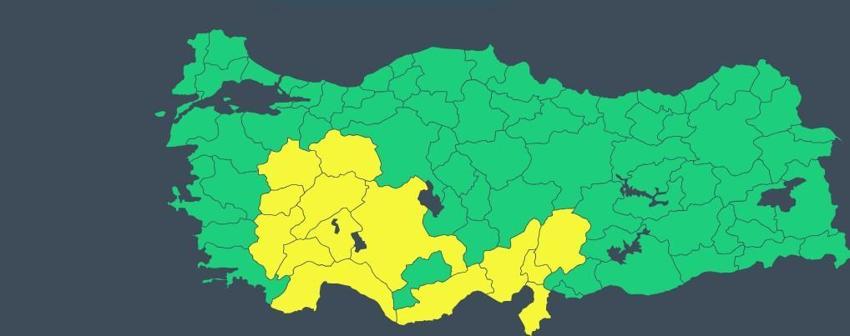 Adana'da Temmuz ayında dolu sürprizi! Her yer beyaza büründü, 14 il için sarı alarm verildi