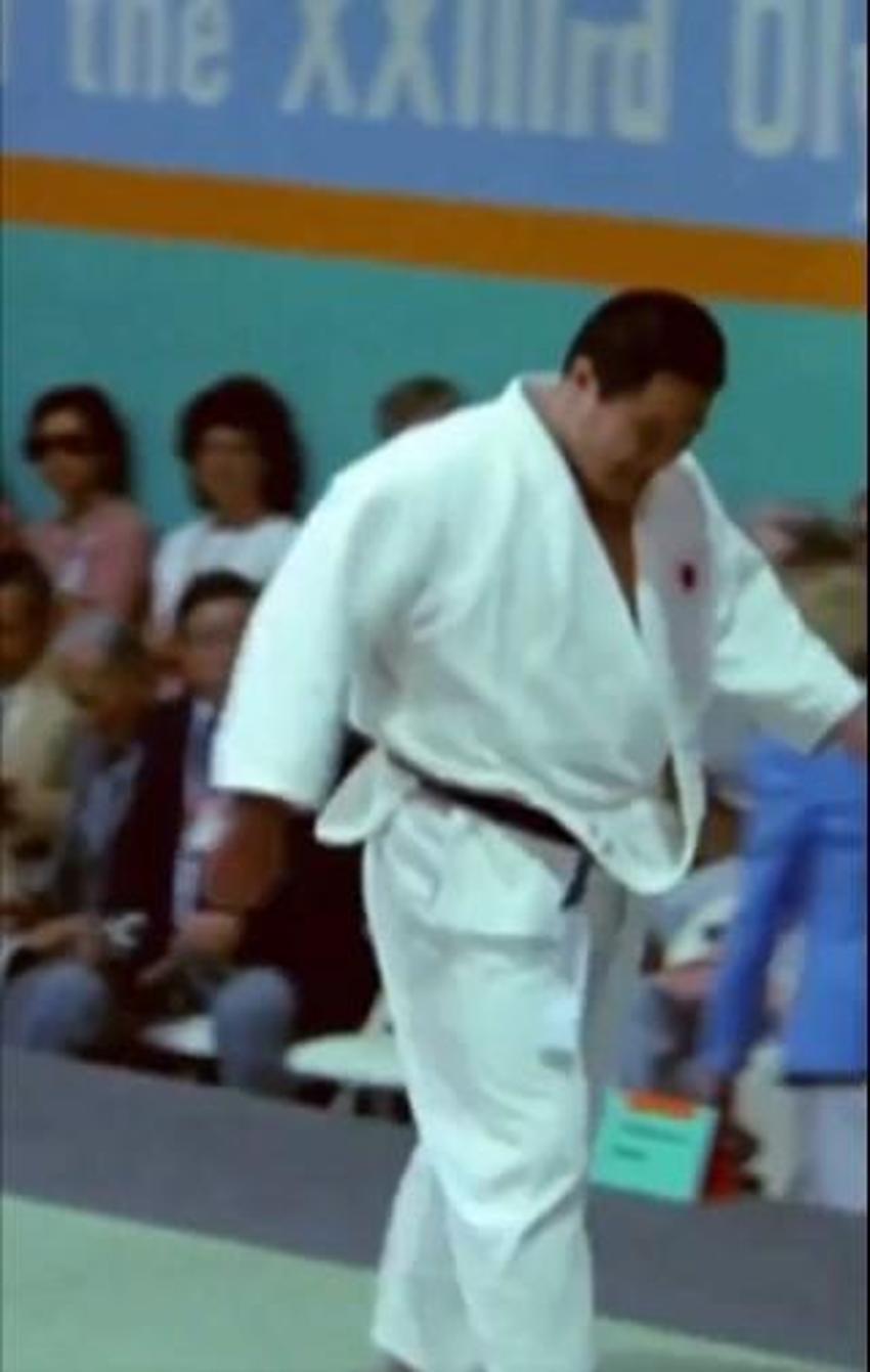 Yaptığı hareketle binlerce insanın Müslüman olmasına neden oldu! Bir olimpiyat hikayesi: Japonya'da kral gibi karşılandı!