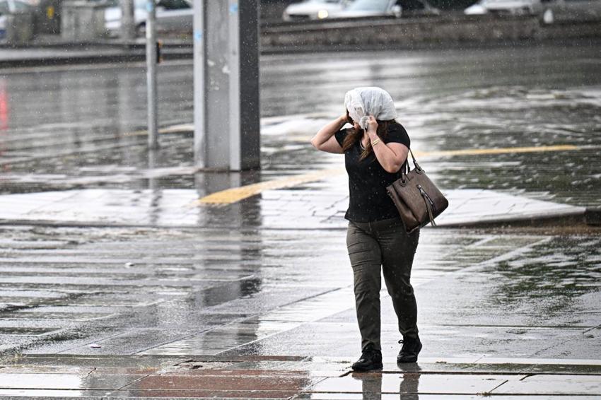 Yağışlı günler geliyor! Meteoroloji uyardı: Çok sayıda kent için gök gürültülü sağanak uyarısı