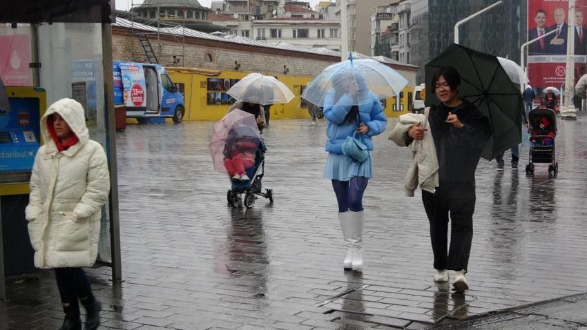 Meteoroloji'den İstanbul ve Ankara dahil 15 ile kuvvetli yağış uyarısı, hava sıcaklıkları düşüyor