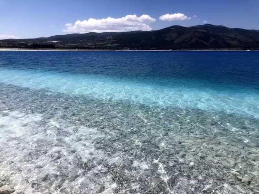 Salda gölü karardı! Bilim insanları nedenlerini açıkladı