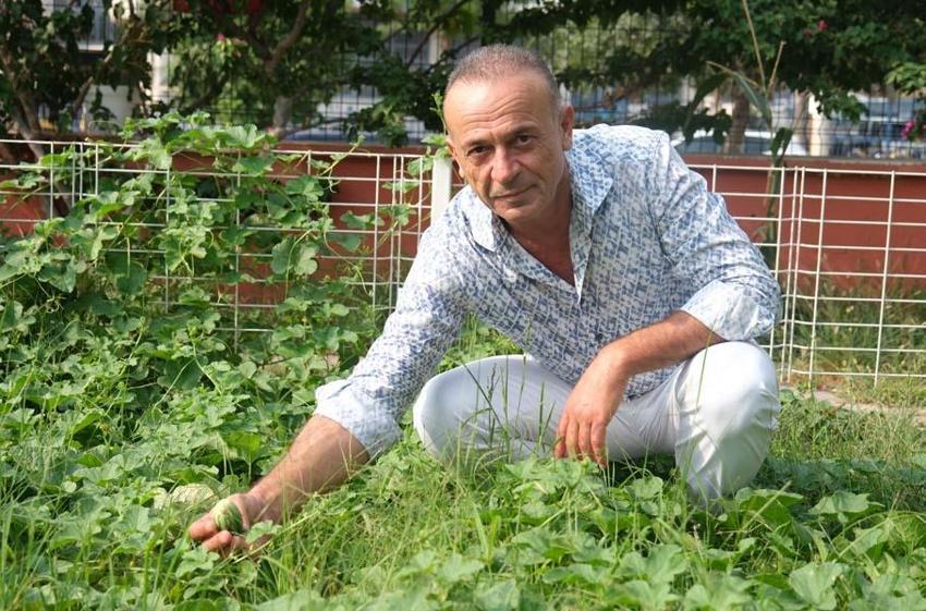 Adana Gençlik Merkezi üretiyor, çocuklar ücretsiz şekilde afiyetle yiyor