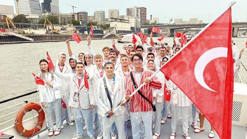 Paris 2024 Olimpiyat Oyunları'nda görkemli açılış! Oyunlar tarihinde bir ilk gerçekleşti