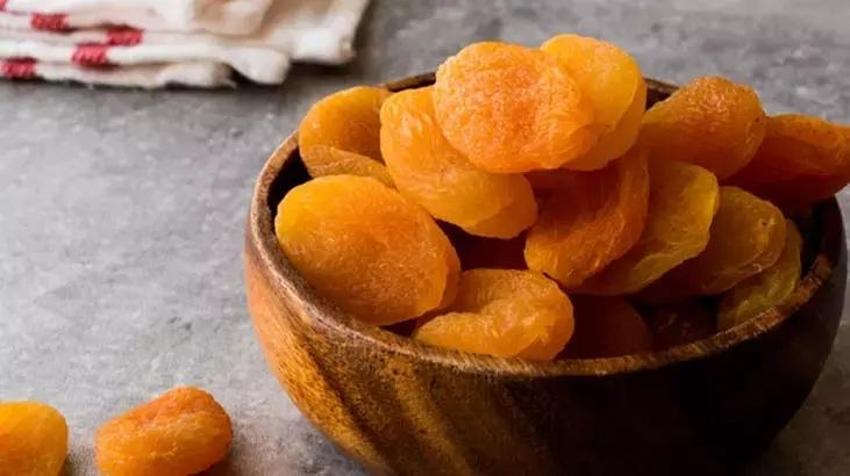 Her yaz komşudan istenir, yarım bardak tüketen ömrüne 10 yıl ekler! İbn-i Sina'nın listesinde 1 numarada yer alıyor: Kurutulunca vitamini, minerali artıyor