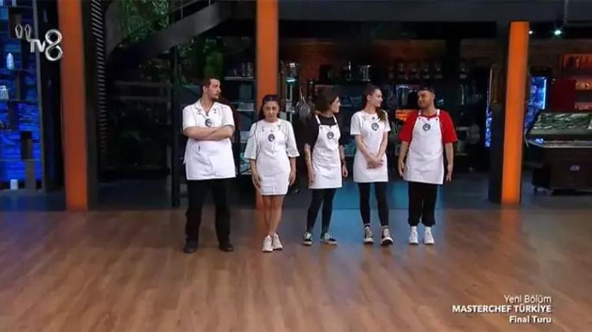 Masterchef'te 14. yarışmacı belli oldu! Şefleri bile şoka uğratan tabak