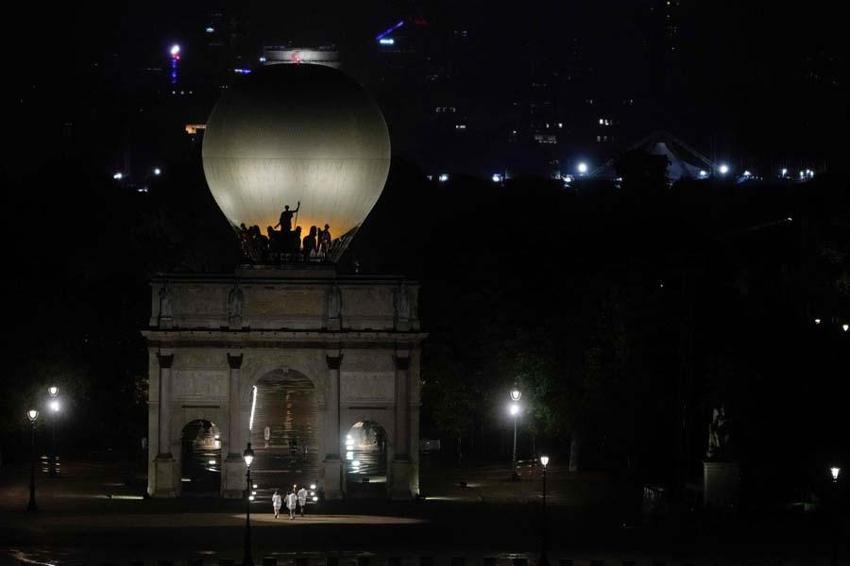 Paris 2024 açılışının ardından dünya ikiye bölündü: Rezalet mi, muhteşem mi?