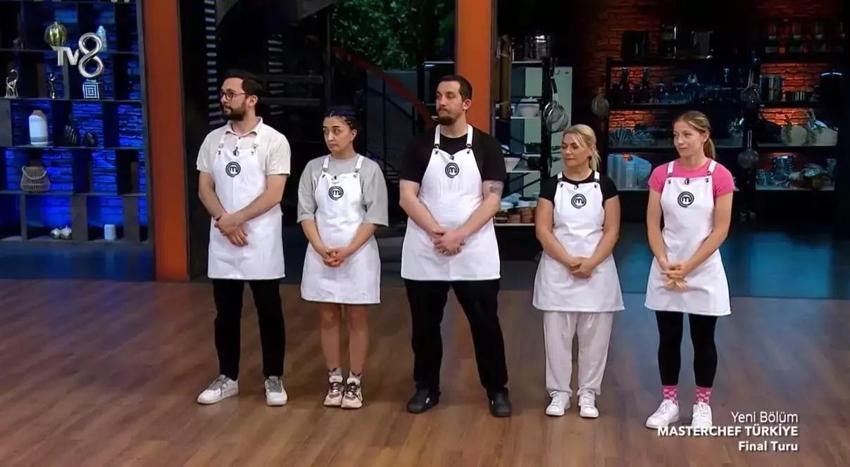 Mehmet şef her şeyi durdurdu! MasterChef'te 15. yarışmacı belli oldu