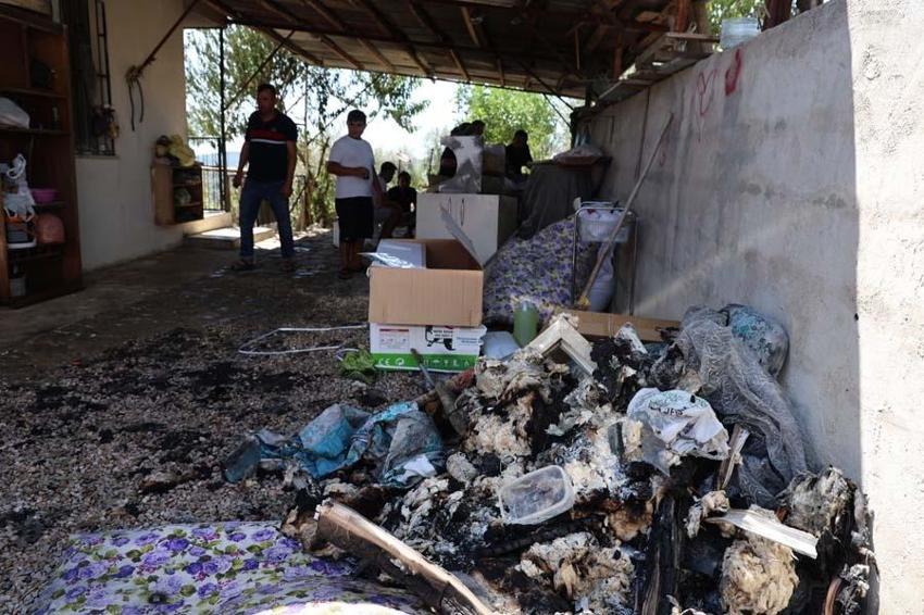 Adana'yı yangın vurdu! Evler, arsalar küle döndü! "45 hektarlık alan zarar gördü"