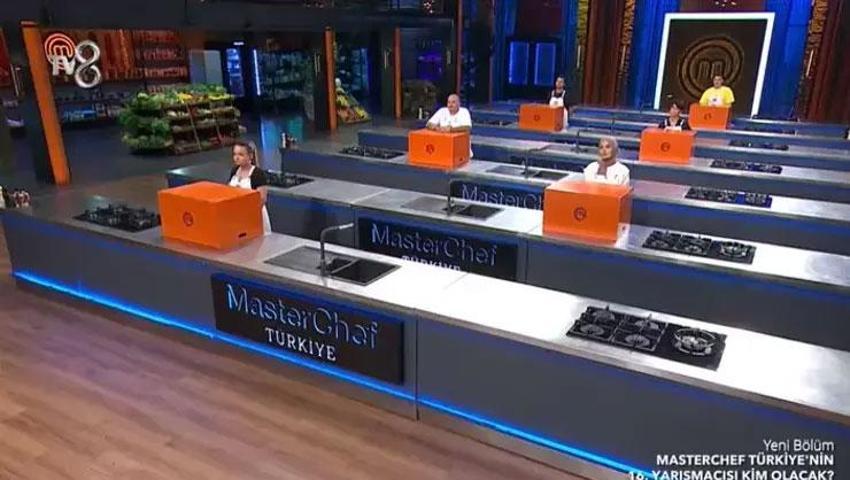 Masterchef'te 16. yarışmacı belli oldu! Mehmet Şef şok geçirdi