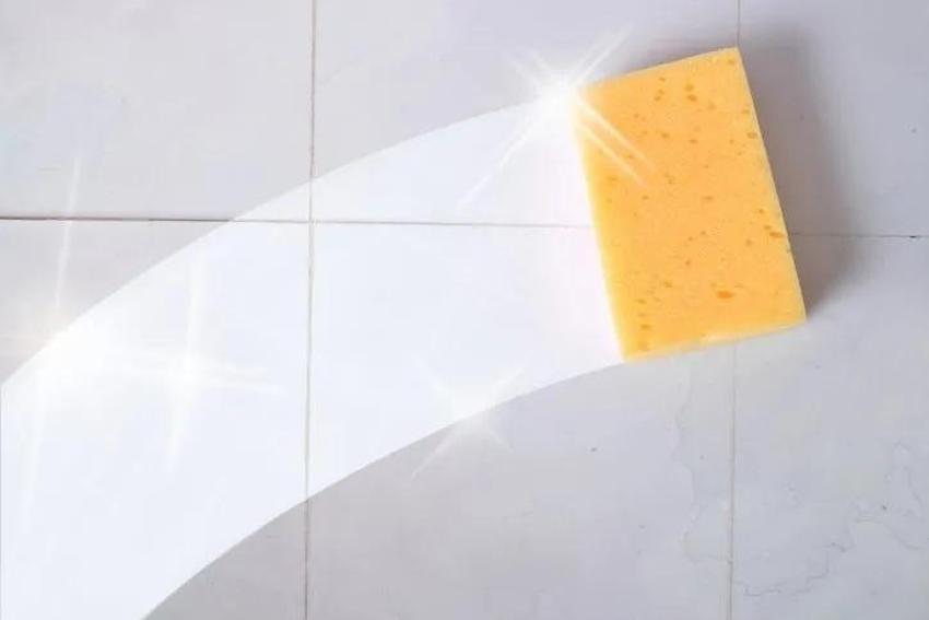 Mutfakta deterjanın gücünü 10 kat artırıyor! İçerisine iki yemek kaşığı...