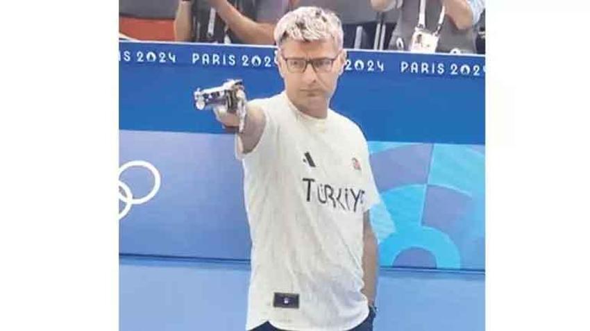 Dünya Yusuf Dikeç'in bu pozunu konuşuyor: 'Artistlikle alakası yok ben doğal atıcıyım, iç dünyamda fırtınalar kopuyordu'