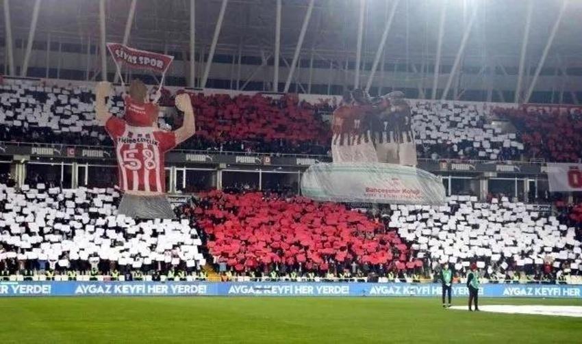 Süper Lig'in seyirci rekortmeni takımı belli oldu! En çok seyirci çeken stadyumlar listesinde zirve onun!