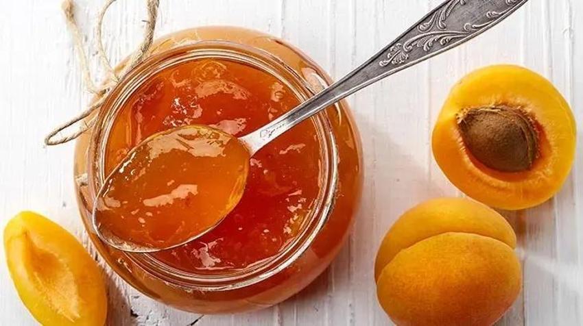 Kıvamı tutmayan reçel yapma kaygısına son! Bu yöntemle kayısı reçeli kış boyunca şekerlenmiyor: Ev hanımları bunu hep yapıyor! Meyvesinin diri kalması için...