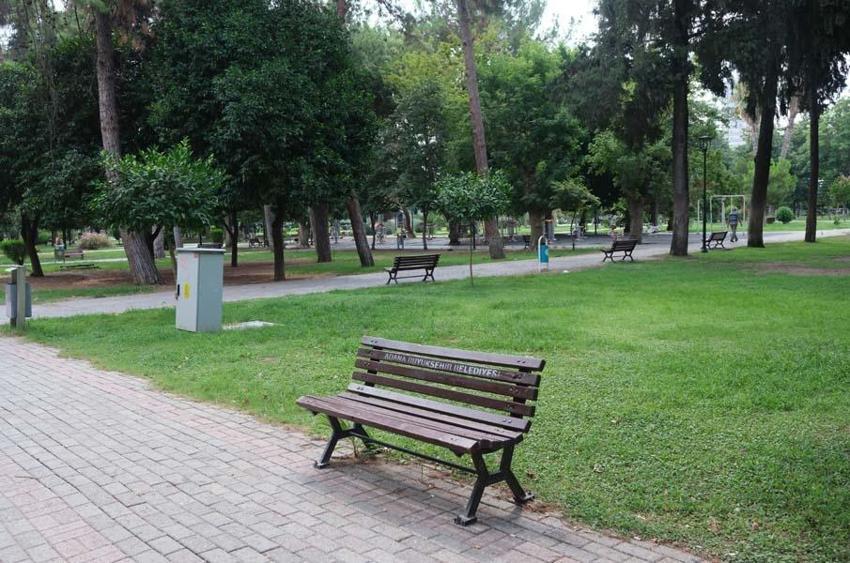 Adana hayalet şehre döndü, tek bir sebebi var! Sokaklarda in cin top oynadı