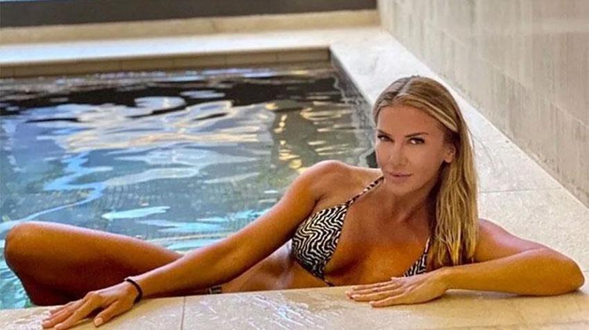 Ivana Sert bikinili fit haliyle resmen plajda şov yaptı 