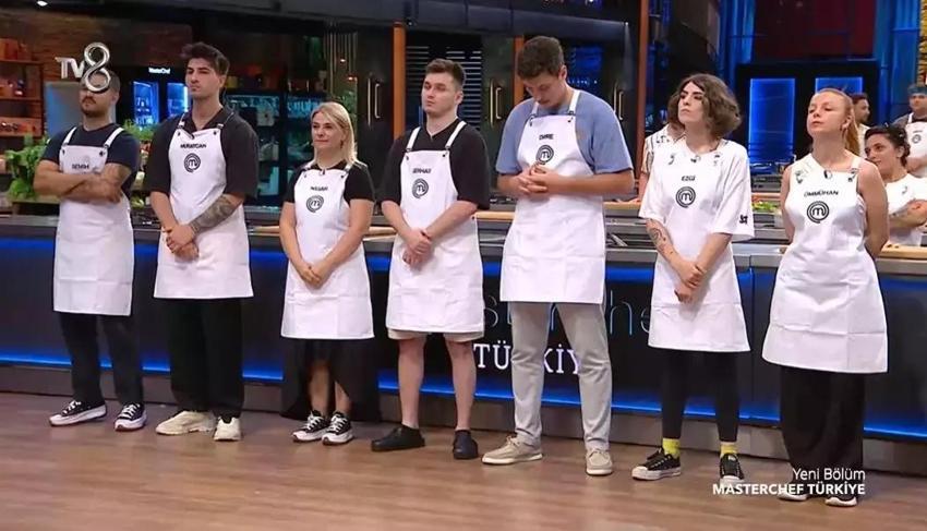 MasterChef'te takımlar belli oldu! Jürinin damağını çatlatan menemeni O yaptı!