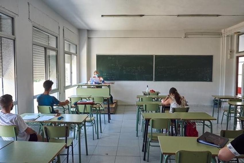 Yeni okul dönemine hazırlıklar başladı! Okul çantası ne kadara dolacak?