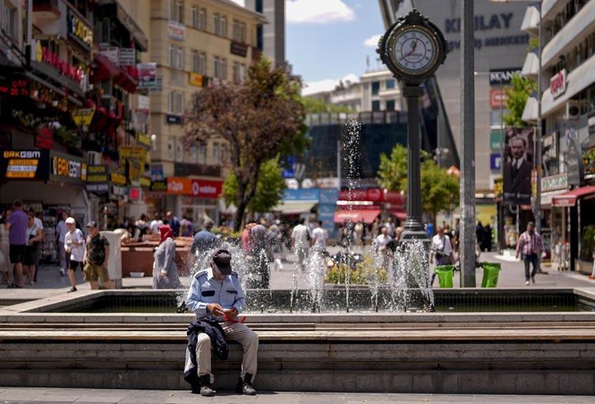 Aşırı sıcaklar bunaltacak sağanak yağışlar serinletecek! Meteoroloji son hava raporunu açıkladı