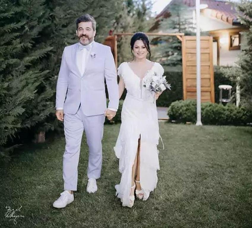 Kayra Şenocak-Ayşe Şenocak çifti el ele Alaçatı'yı gezdi!