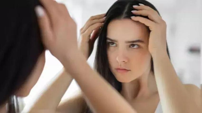 Şampuanın içine ekleyince ne kepek kalır ne kir! 1 ayda muhteşem sonuç