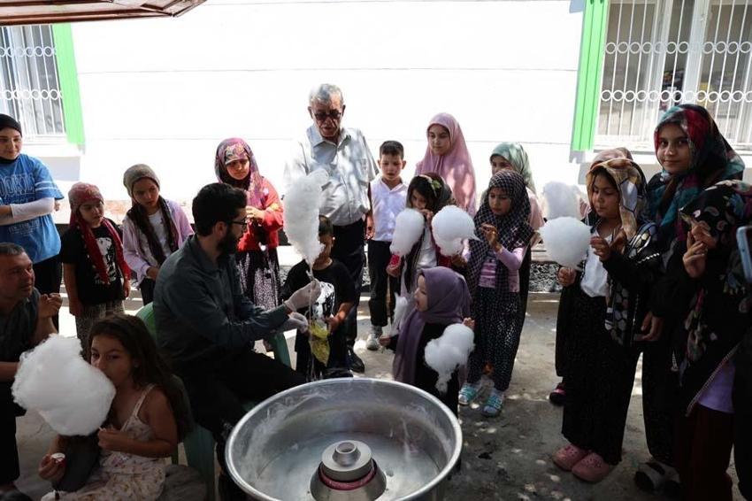 Adana'da imam sayesinde çocuklar Kur'an kursuna koşa koşa geliyor