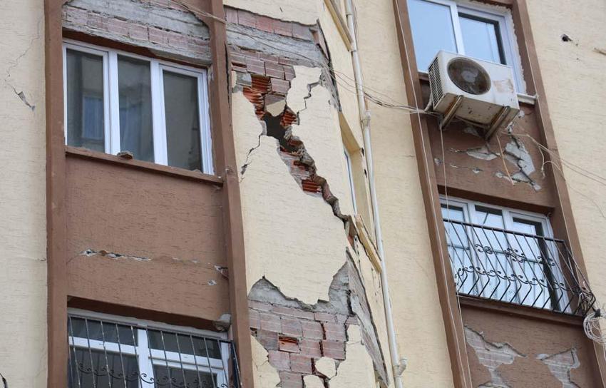 Deprem kahini Hoogerbeets korkuttu! Adana, Kayseri, Osmaniye, Hatay, Kilis'i özellikle uyardı!