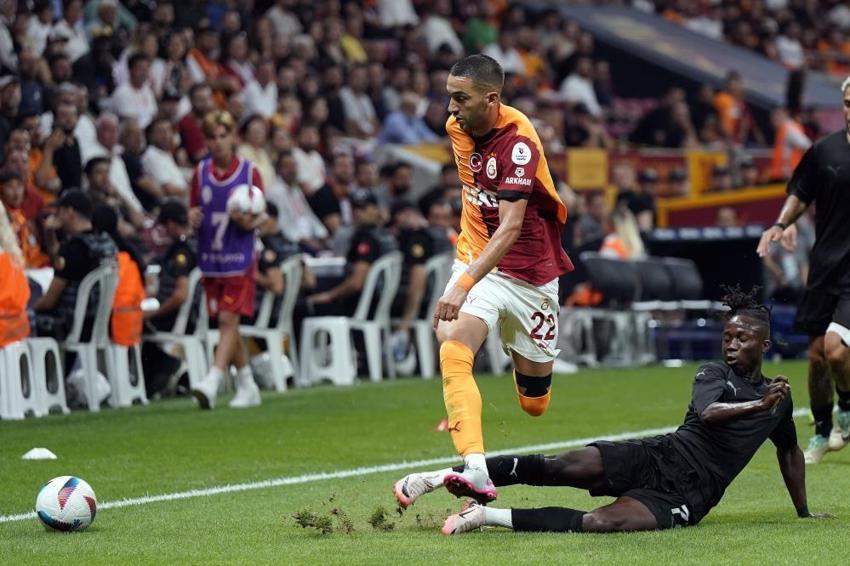 Galatasaray - Hatayspor maçında penaltı olay oldu: Hakkınız yok, kabul edilemez