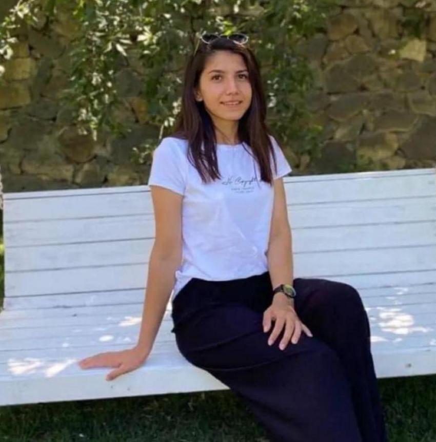 Reklam panosu altında can veren Ayşe'nin soruşturmasında bilirkişi raporuna itiraz: Firma kusurlu belediyede kusur yok!