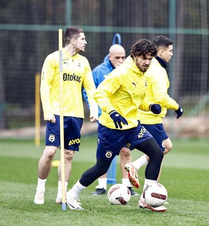 Premier Lig'de Ferdi Kadıoğlu savaşı