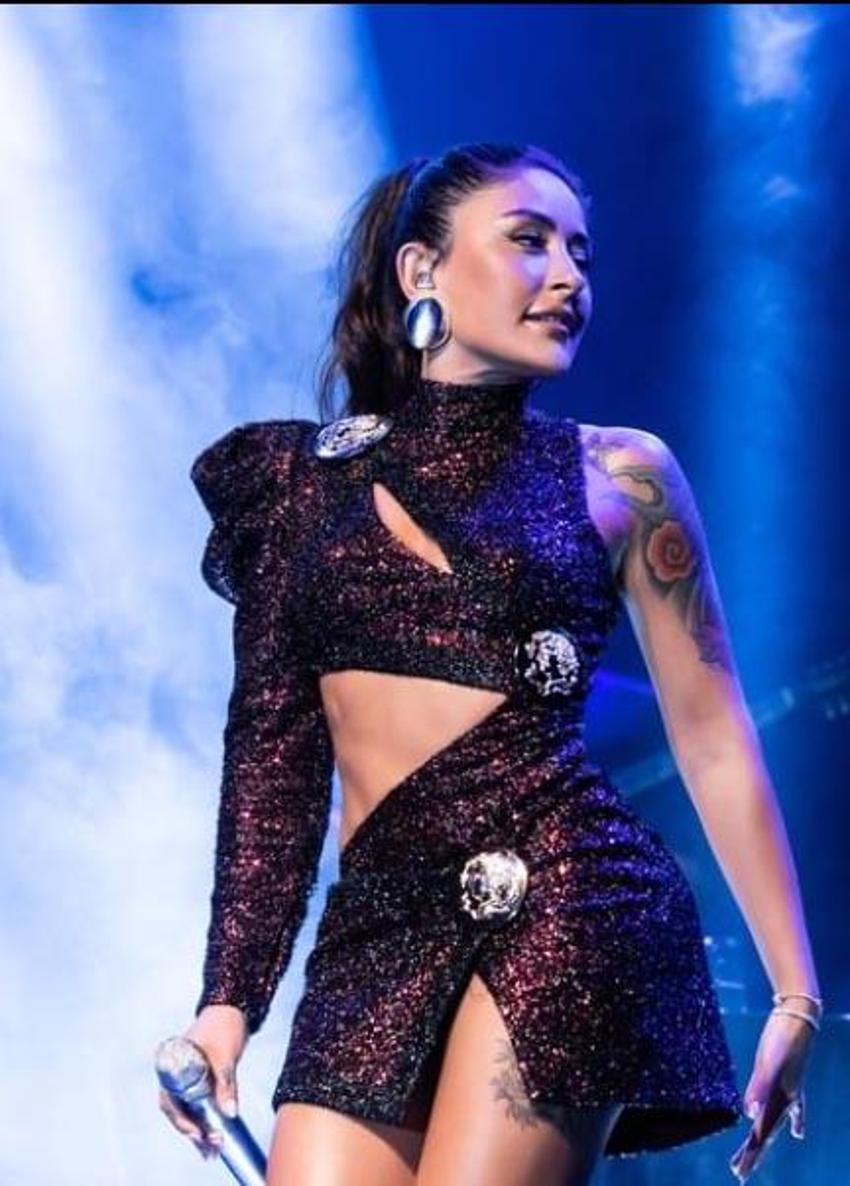 Melek Mosso hamile mi? İddialara yanıt verdi