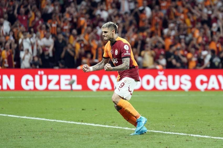 Galatasaray'a 2 kanat transferi birden! Zaha ve Köhn'e güle güle, Melo'nun kankası geliyor