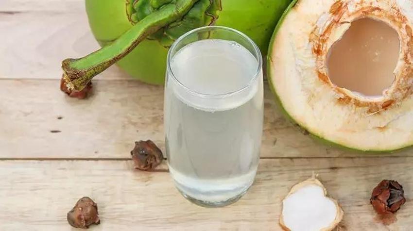 Arabadaki çizikleri tek hamlede bitiriyor; Sanayiye servise gitmeye gerek bırakmıyor! 2 malzeme karışımını bir kez sürünce yeni alınmış gibi olacak